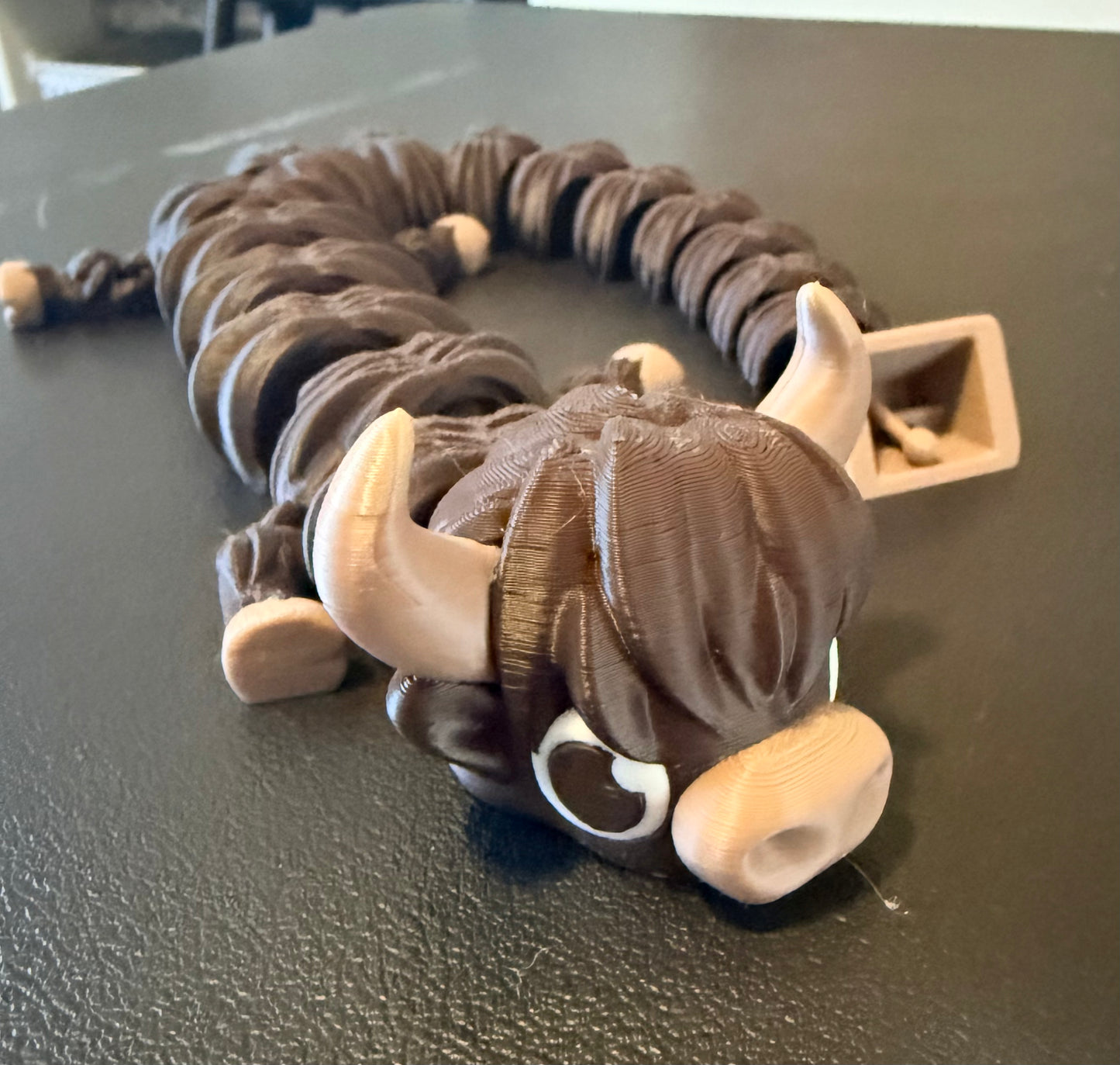 The Showstopper: Large Themed 3D-Printed Articulated Dragons